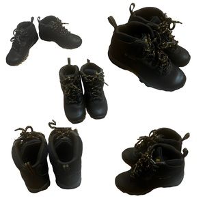 Boys Columbia hiking boots